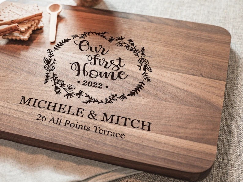 Custom Engraved Wooden Cutting Board - Personalized Kitchen Gift