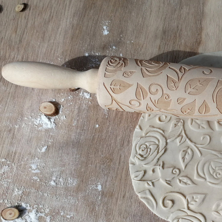 Valentine Wooden Rolling Pin: Embossed Dough Roller Woody&