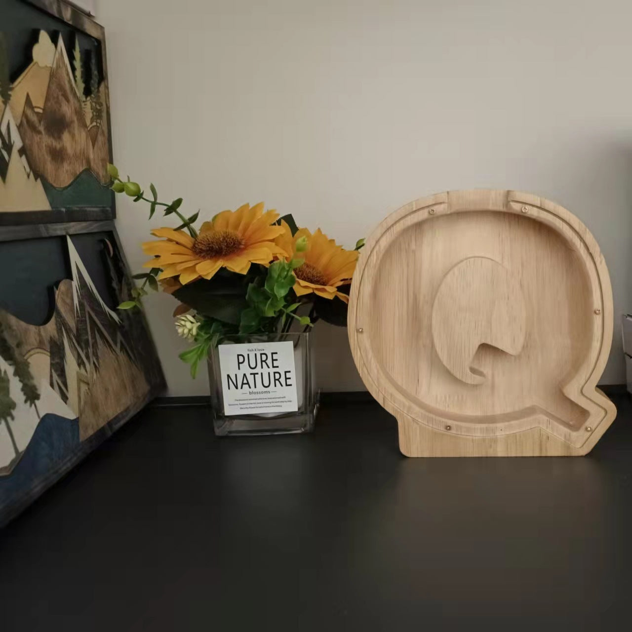 Adornos de madera para hucha con forma de letra