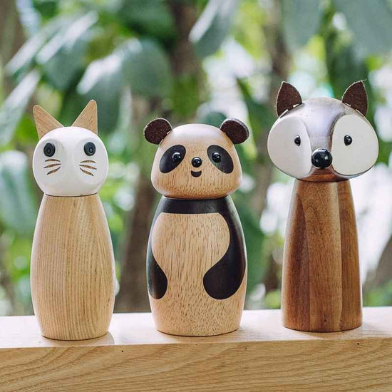 Charming Wooden Seasoning Grinder – Ceramic Core, Eco-Friendly Finish, Cute Animal Designs