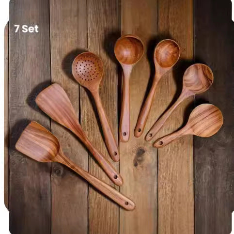 Set di utensili da cucina con spatola in legno