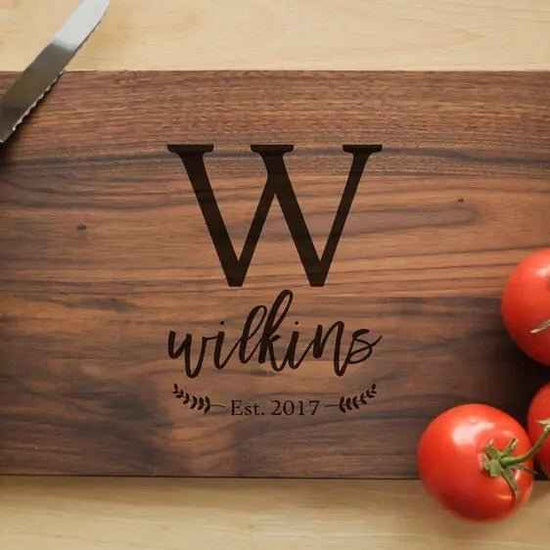 Personalized Walnut Wooden Cutting Board – Custom Engraved Kitchen Essential