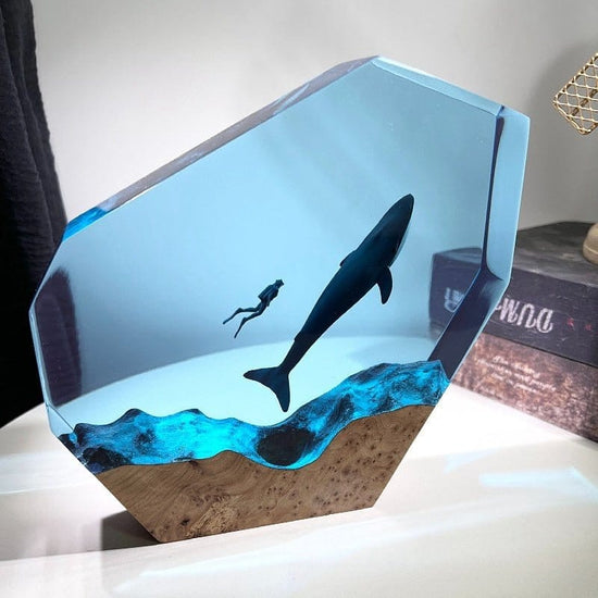 Resin Ocean Lamp with Diver & Whale – Handmade Epoxy Night Light, Ocean Inspired Desk & Home Decor Gift.