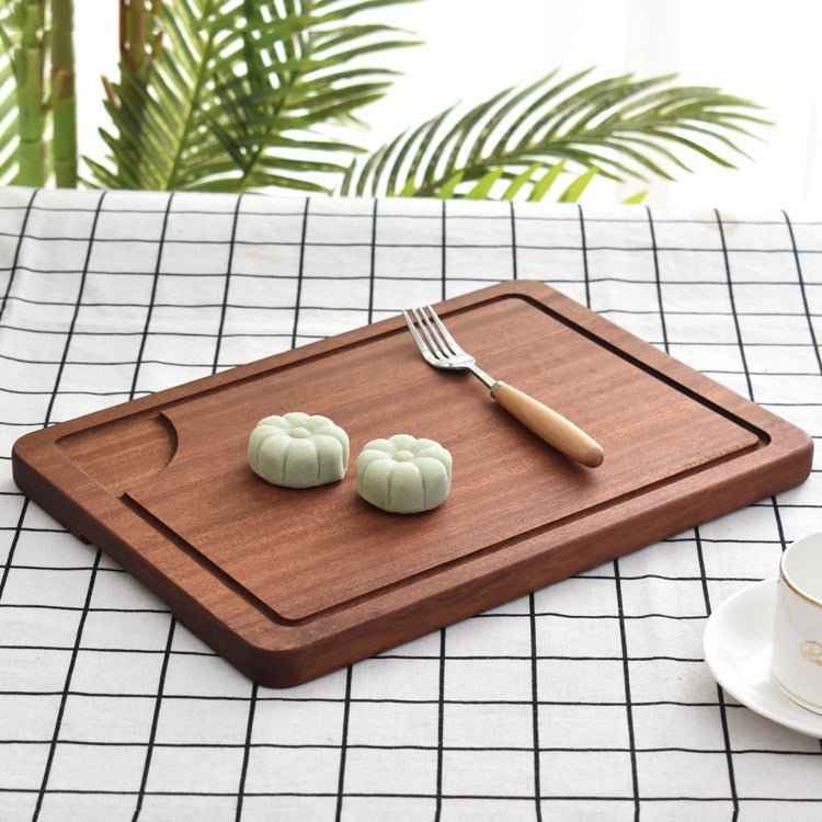 Rustic Wooden Steak & Pizza Board – Versatile Dining Essential