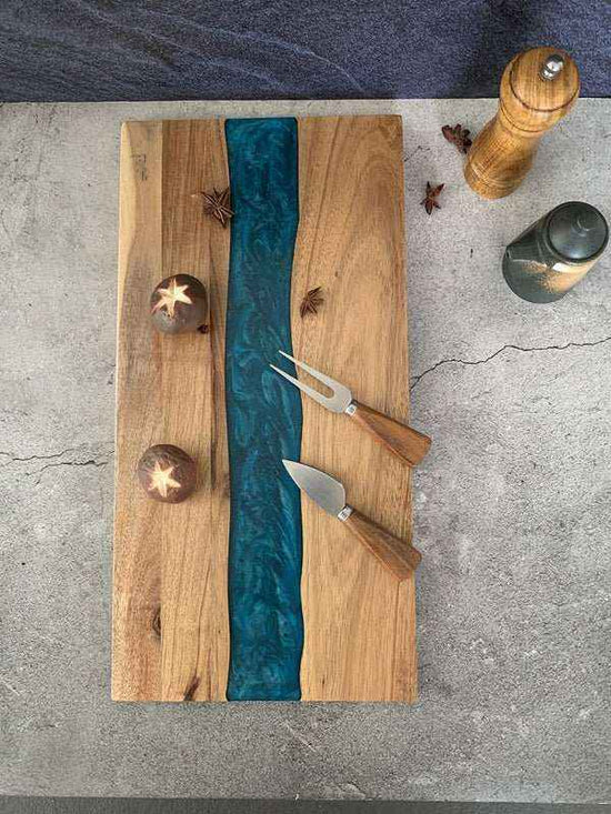 🌿 Solid Head Resin Chopping Board – Acacia Mangium