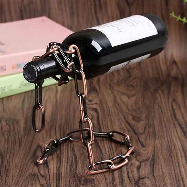 🍷 Suspended Wrought Iron Chain Red Wine Shelf – European Style Wine Bottle Decoration