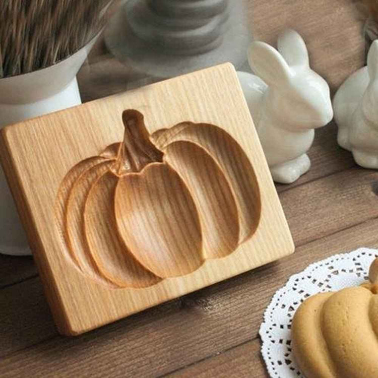 Wooden Pumpkin Cake Embossing Mold – Traditional Hand-Carved Baking Tool