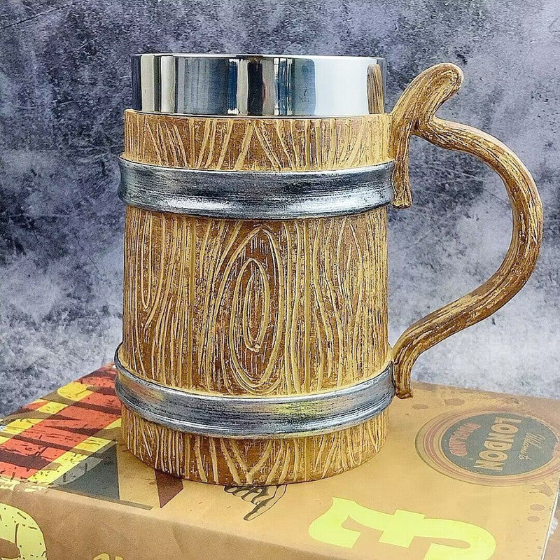Wooden Barrel Mug by WoodyKitchenware, 550-600ml solid wood beer tankard with a rustic barrel design and handle for brewing enthusiasts.