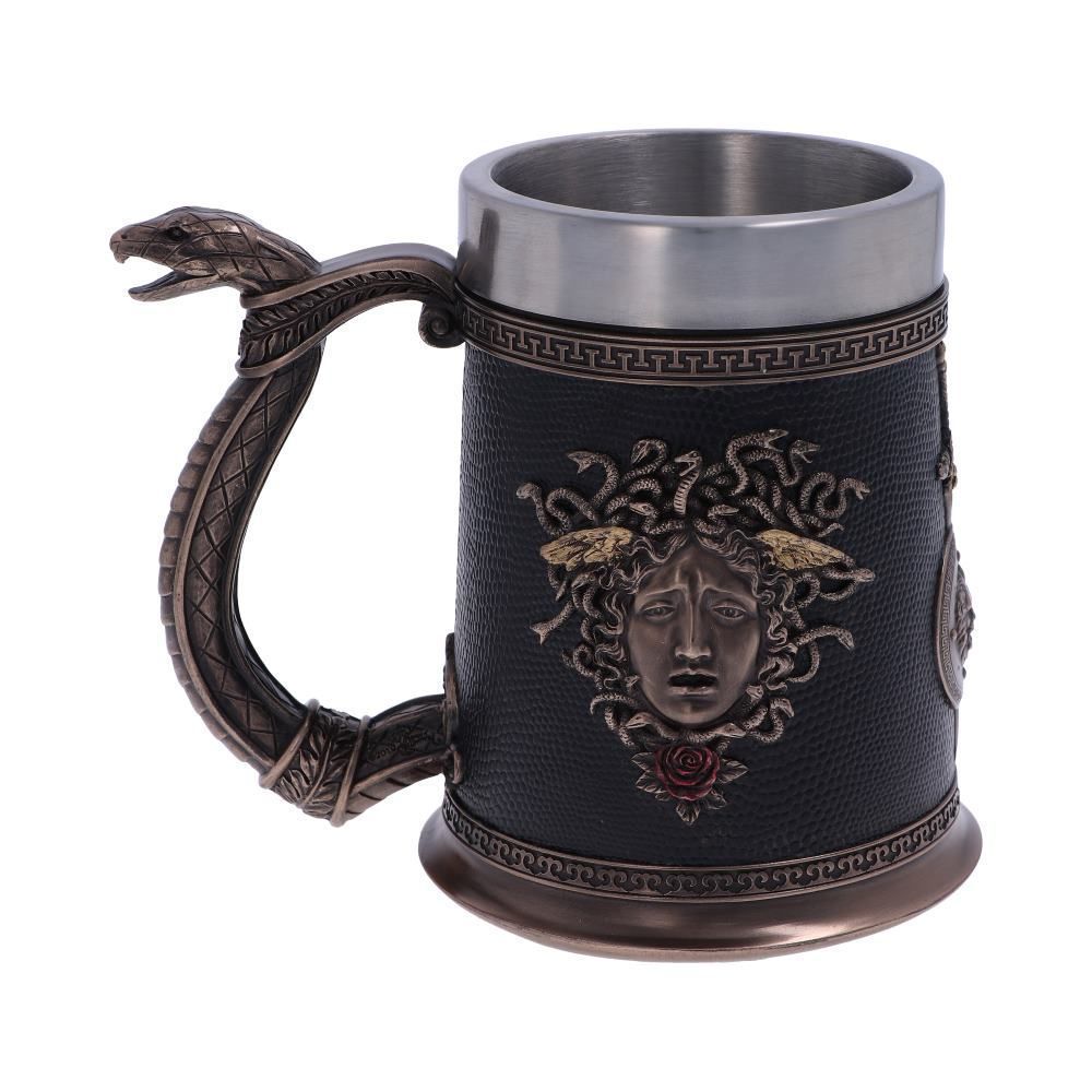 Medusa beer mug by WoodyKitchenware featuring a Gorgon's Gaze design, made of solid wood for a unique drinking experience.