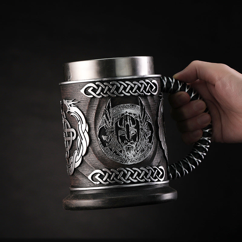 Black 600ml minimalist beer mug by WoodyKitchenware featuring the God of War design, handcrafted by WoodyKitchenware.