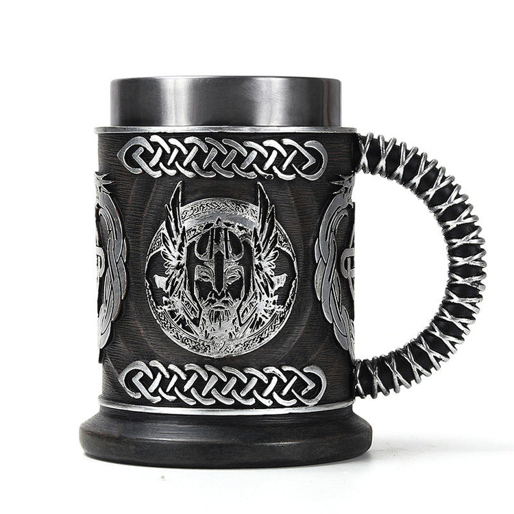 Black minimalist beer mug by Woody&
