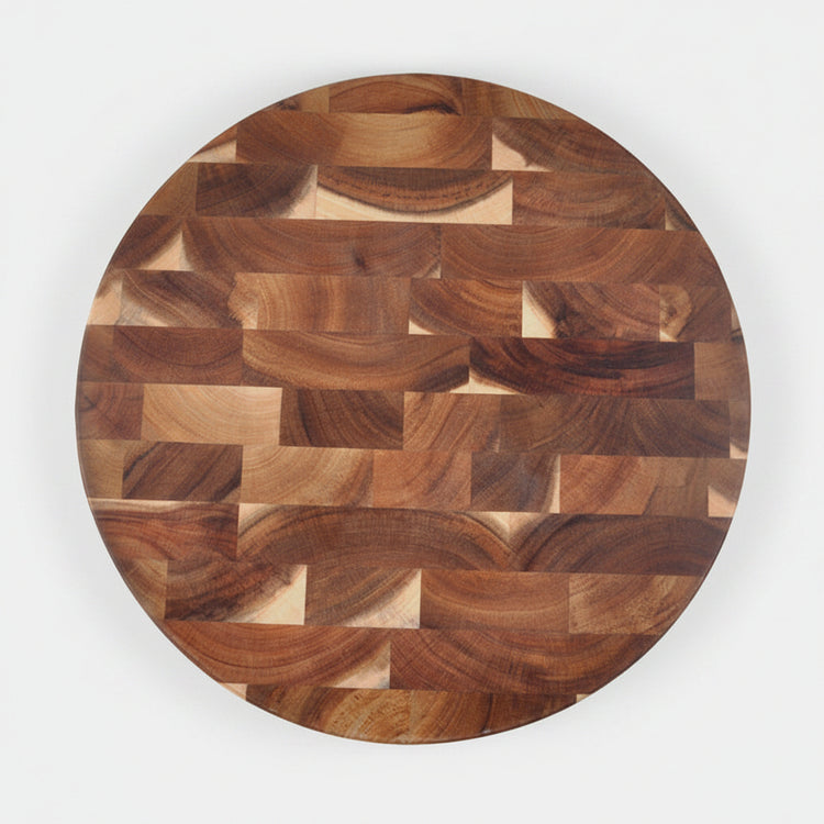 Round solid wood splicing cutting board by WoodyKitchenware, showcasing natural wood grains and craftsmanship for kitchen use.