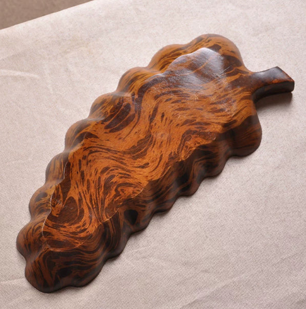 Solid wood handmade dried fruit tray by Woody's Ritual with a natural finish, perfect for serving dried fruits and snacks.