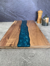 Square resin-acacia board by WoodyKitchenware featuring epoxy timber fusion, crafted by WoodyKitchenware.